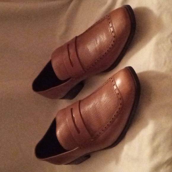 Calvin Klien's Penny Loafer - Picture 2 of 5
